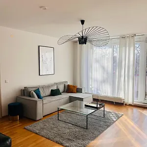  Apartment Moderne In Zentraler Lage
